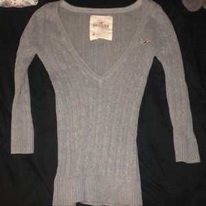 Hollister gray half sleeve sweater
